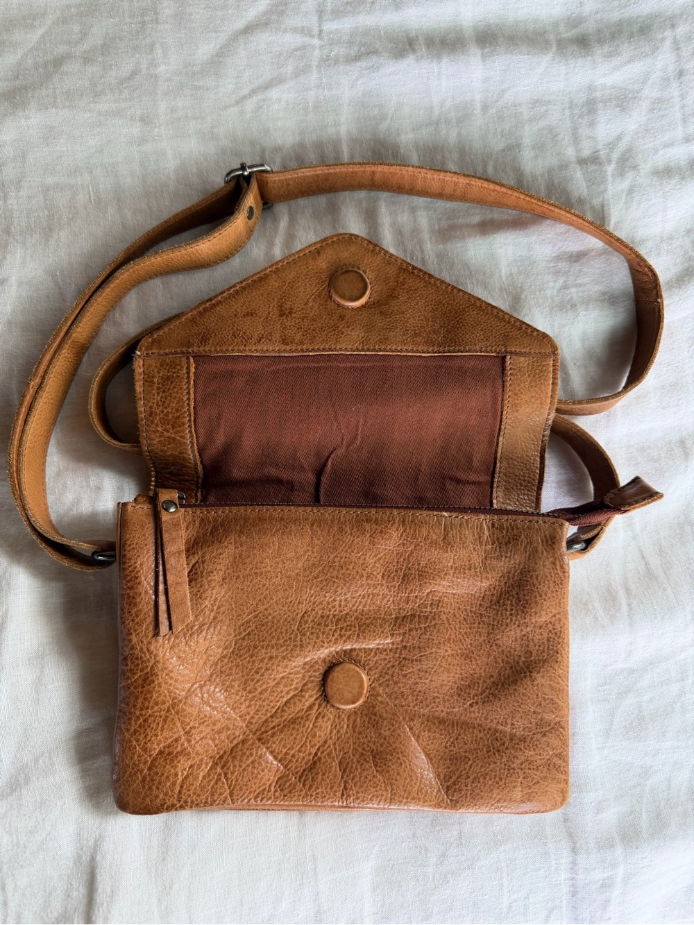 Latico Leathers Cognac Harbor Crossbody - Picture 2 of 9